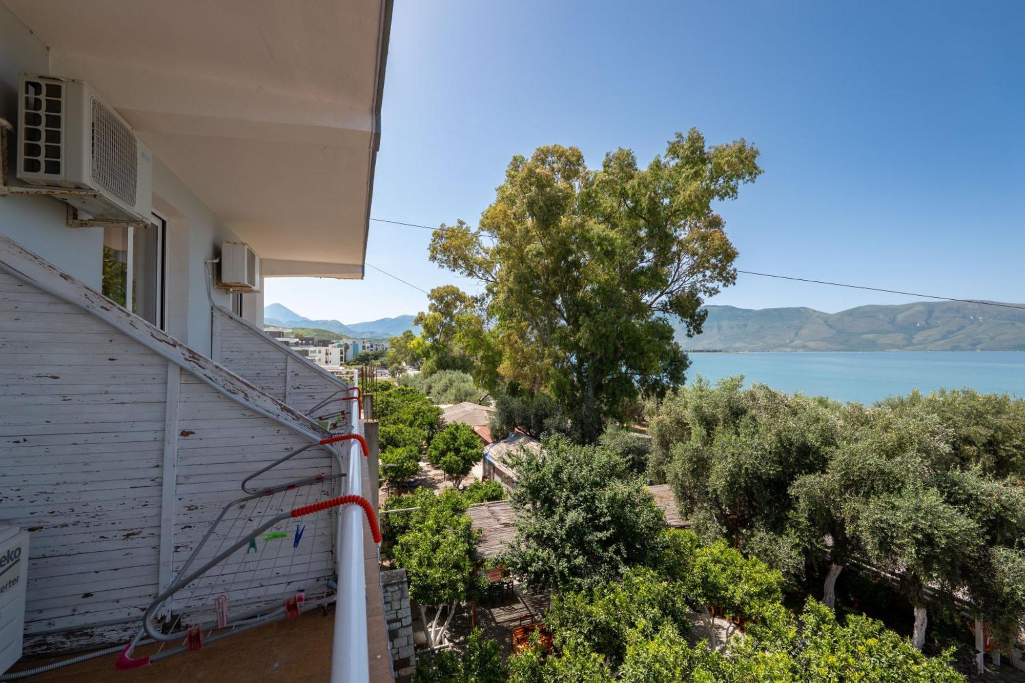 Hotel Nika Radhimë Dış mekan fotoğraf