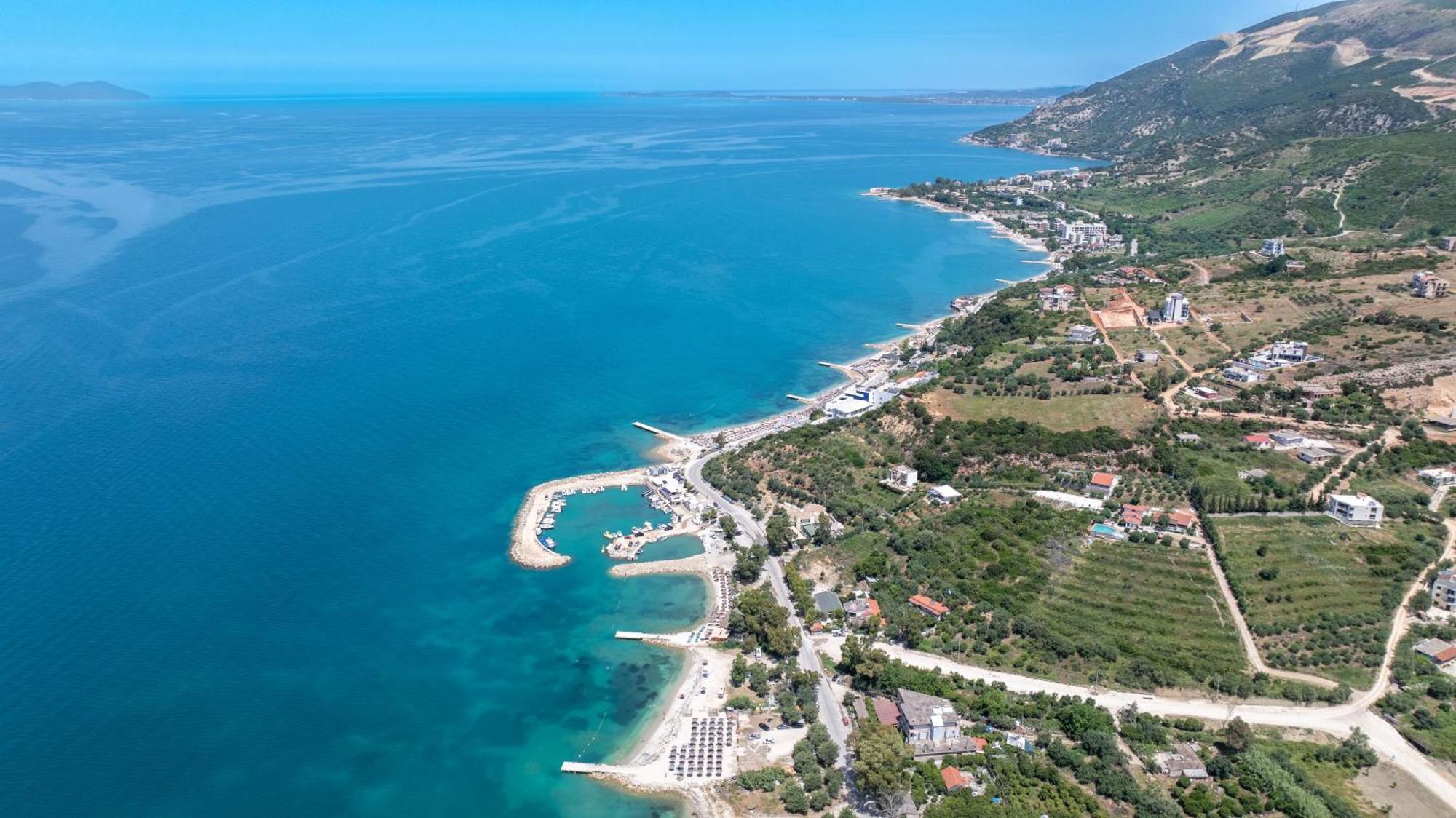 Hotel Nika Radhimë Dış mekan fotoğraf